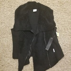 Head, Vest